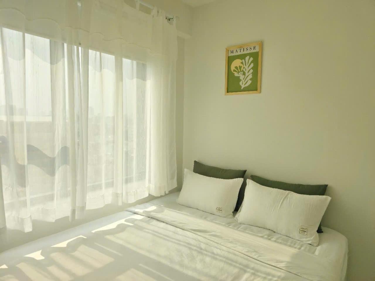 Big Promo ! Cozy Apartment Centrally District 1 Хошимин Экстерьер фото